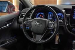 تۆیۆتا کامری